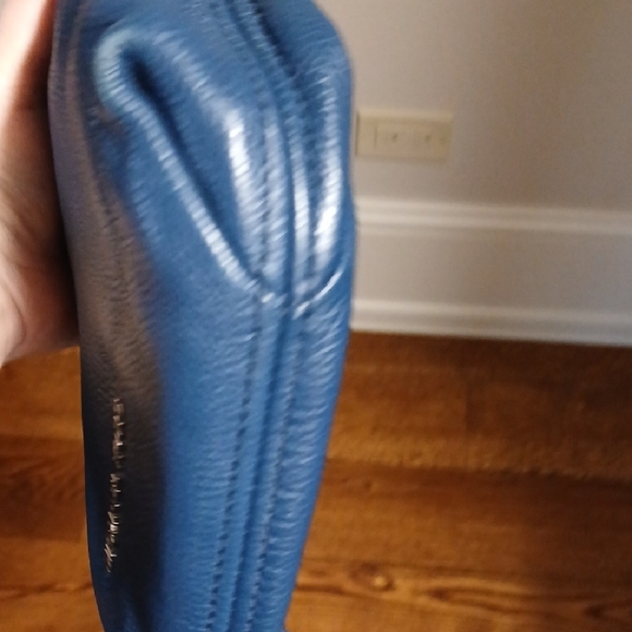 MICHAEL KORS Navy Crossbody Bag with Silver Chain Strap - Picture 4 of 6